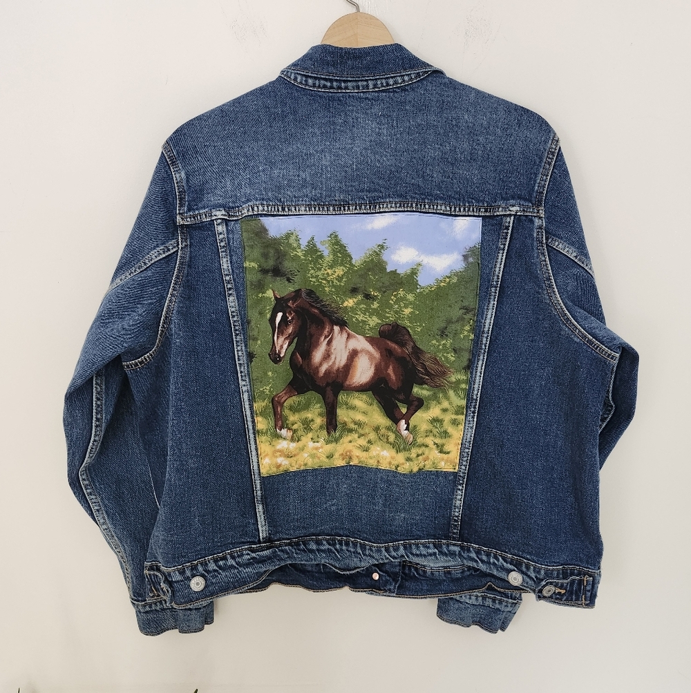 Reworked Denim Jacket With Western Horse Patch - Picture 2 of 7